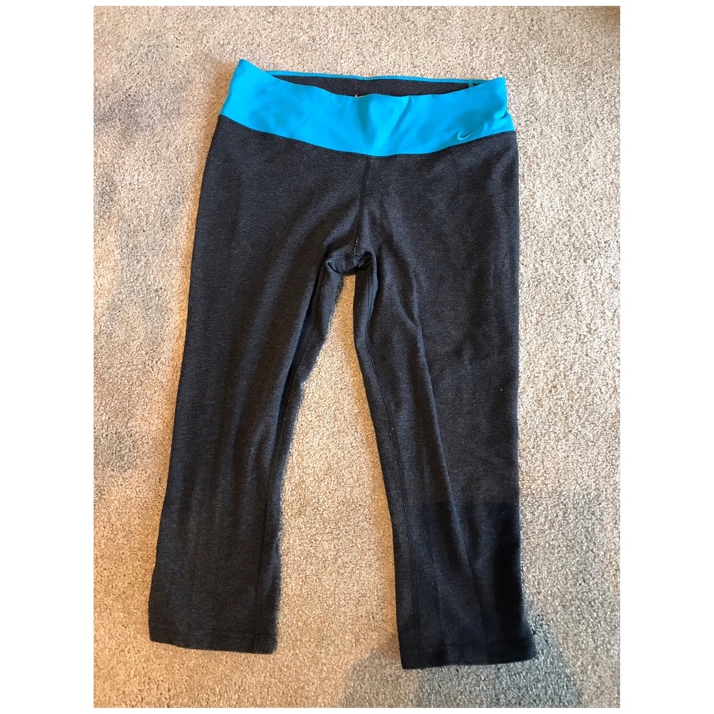 Nike capris